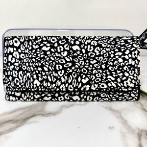 Vera Bradley Camocat Quilted Trifold Black White Animal Print 8 3/4”x4.5” Wallet
